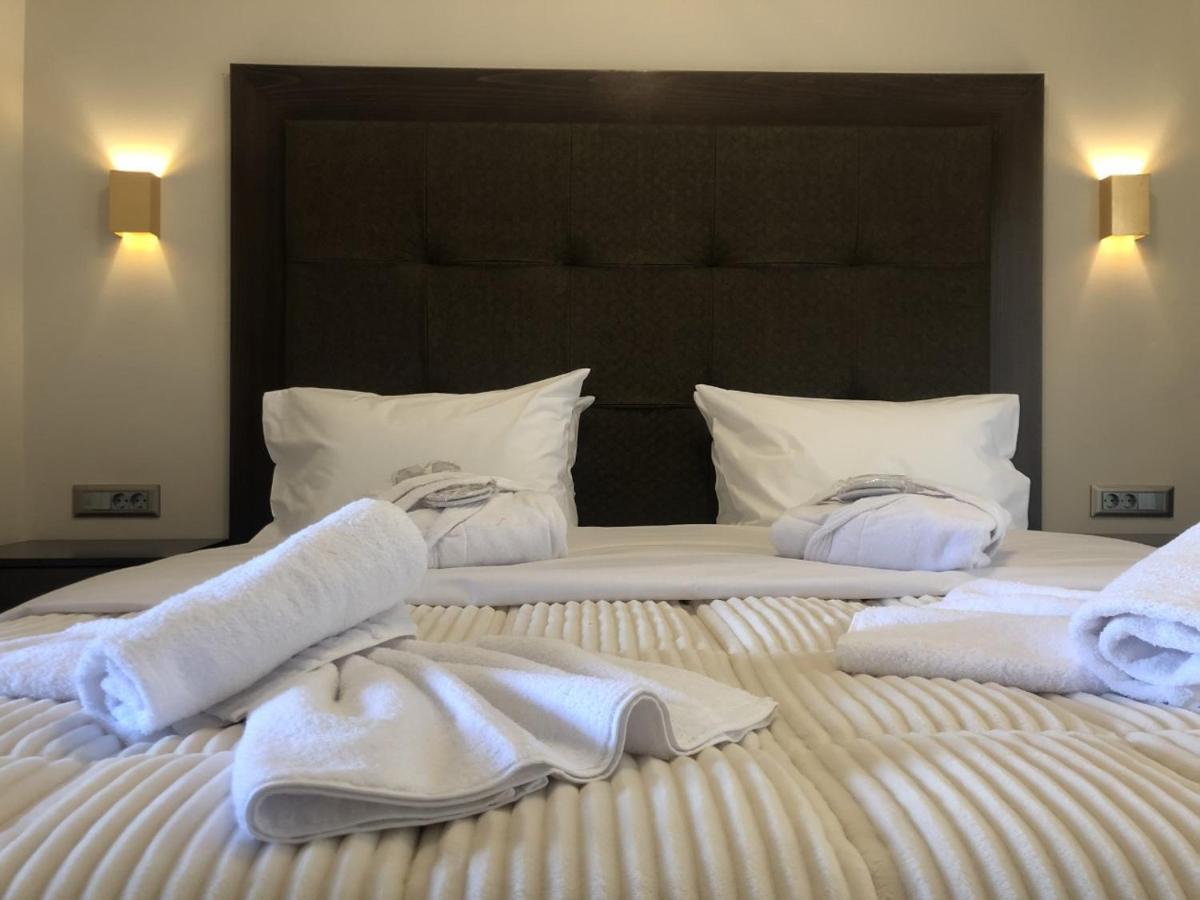 Ellinis Hotel Hriszí Aktí Haniá Kültér fotó